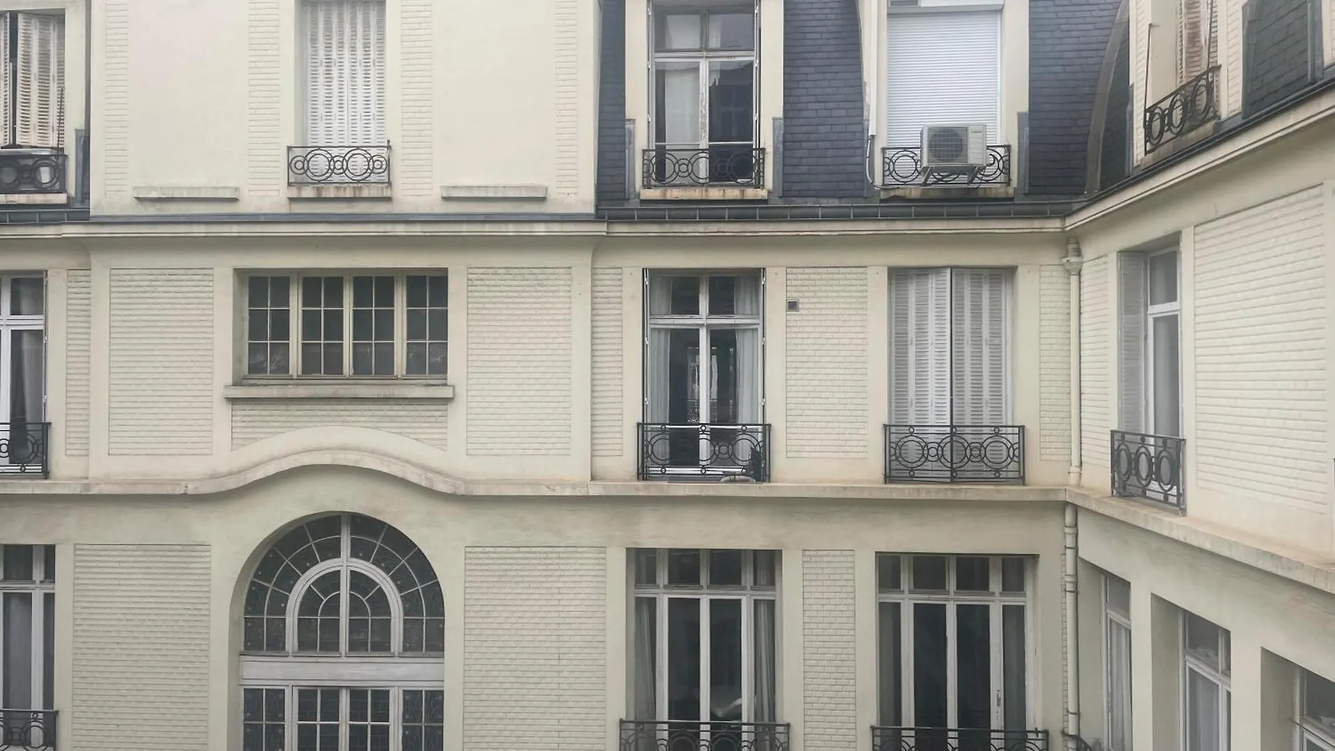 Champs-elysees Apartament Paryż